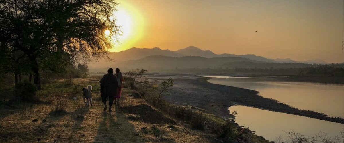 Werte gemeinsam im Ashram gestrandeter